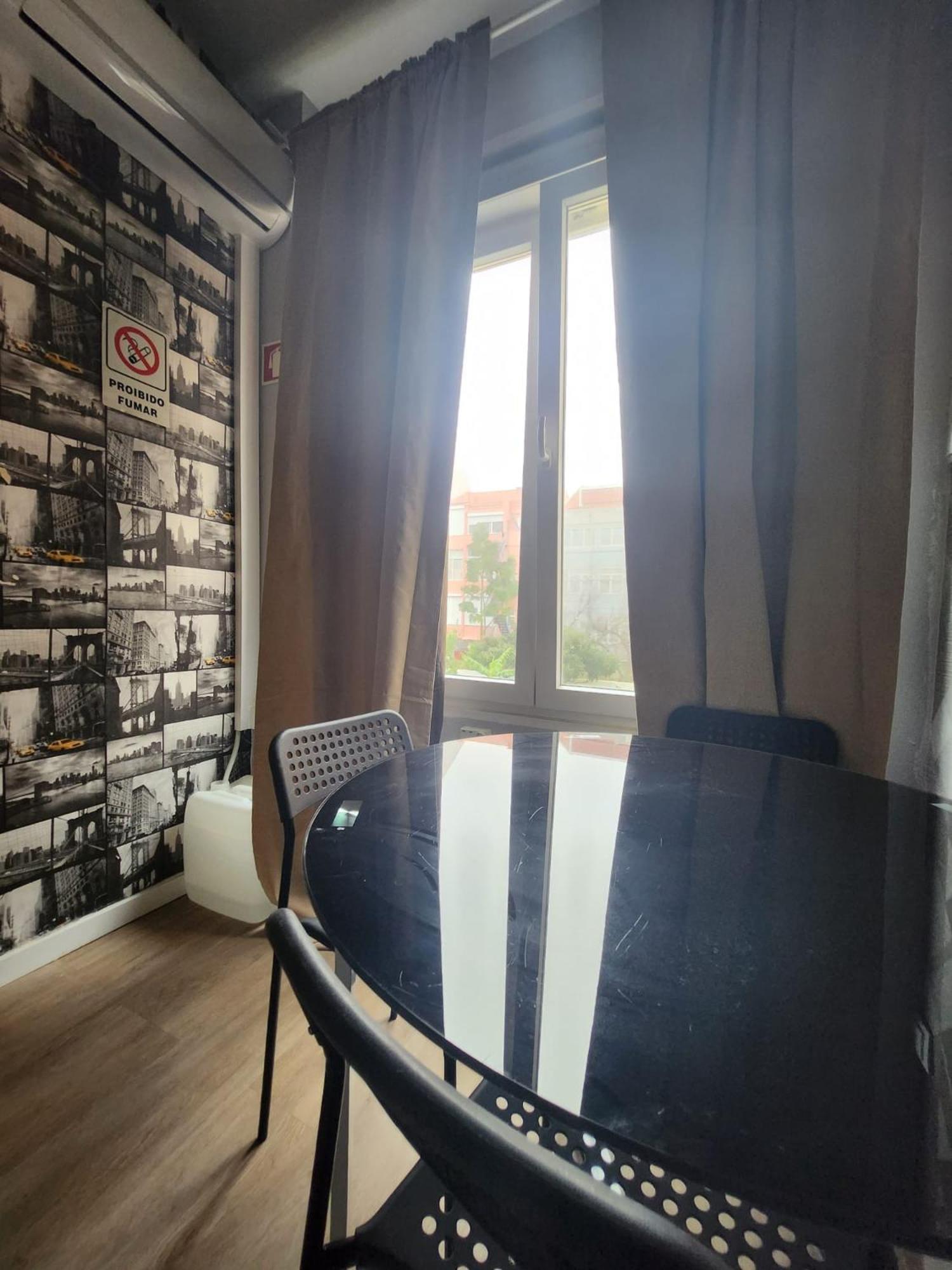 Daora Lisbon Apartments & Hostel Exterior photo